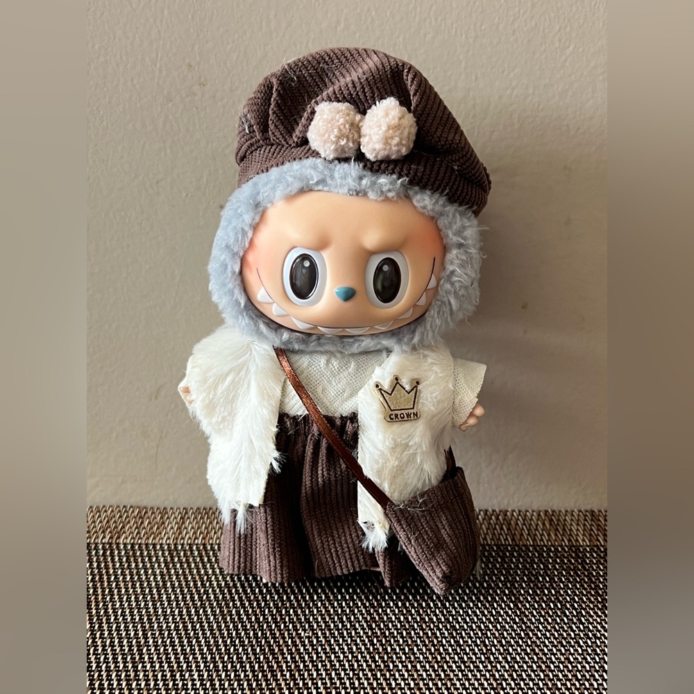 4 Piece Outfit for Labubu